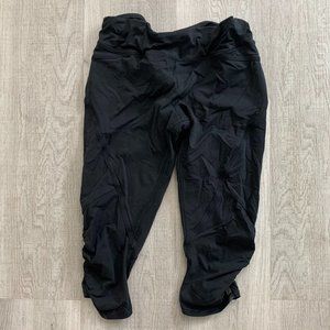 lululemon black running cropped tight - size 8